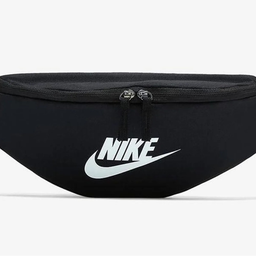 Nike Classic Black Belt Bag